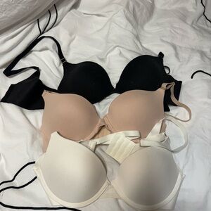 Anne Klein 34b bras